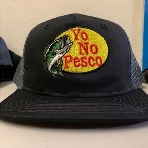 Yo No Pesco” Hat – Machine-Embroidered Dad Gift / Bass Pro Parody